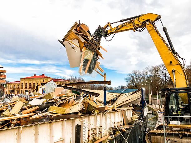 Best Full-Service Junk Removal  in Waynesboro, TN